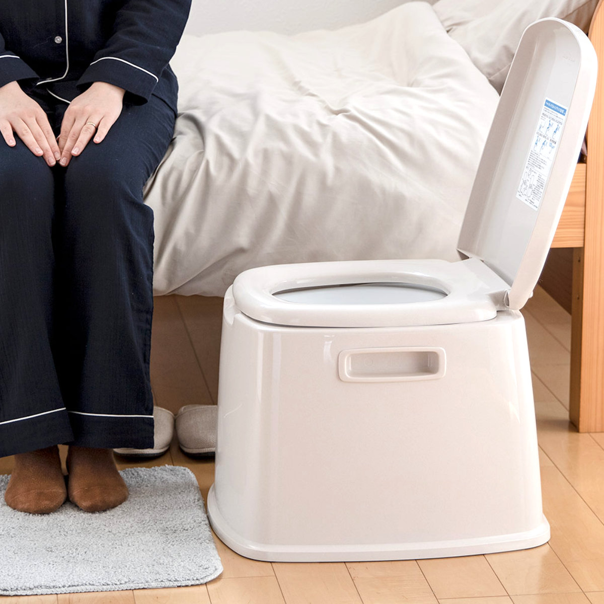 TONBO（新輝合成） ポータブルトイレ S型 コンパクト バケツ付き 介護