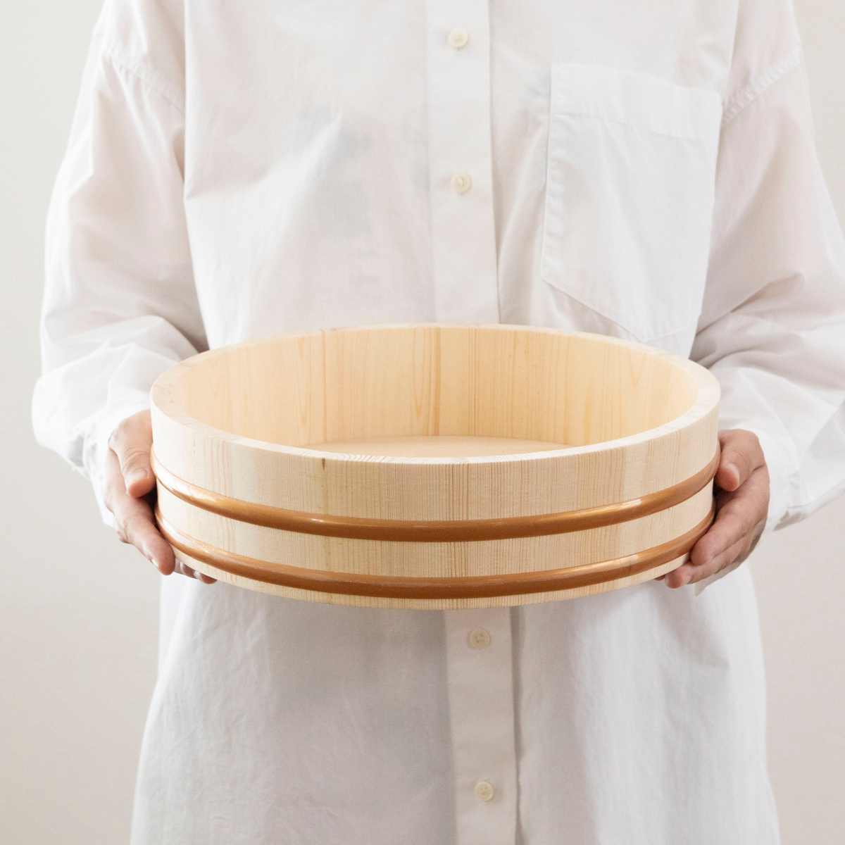 特注　酢飯桶　飯台　39cm 南部桶正　手作り　職人 はんだい 木曽さわらの飯台 39cm 寿司桶 寿司飯台 半切り – 梅沢木材工芸社