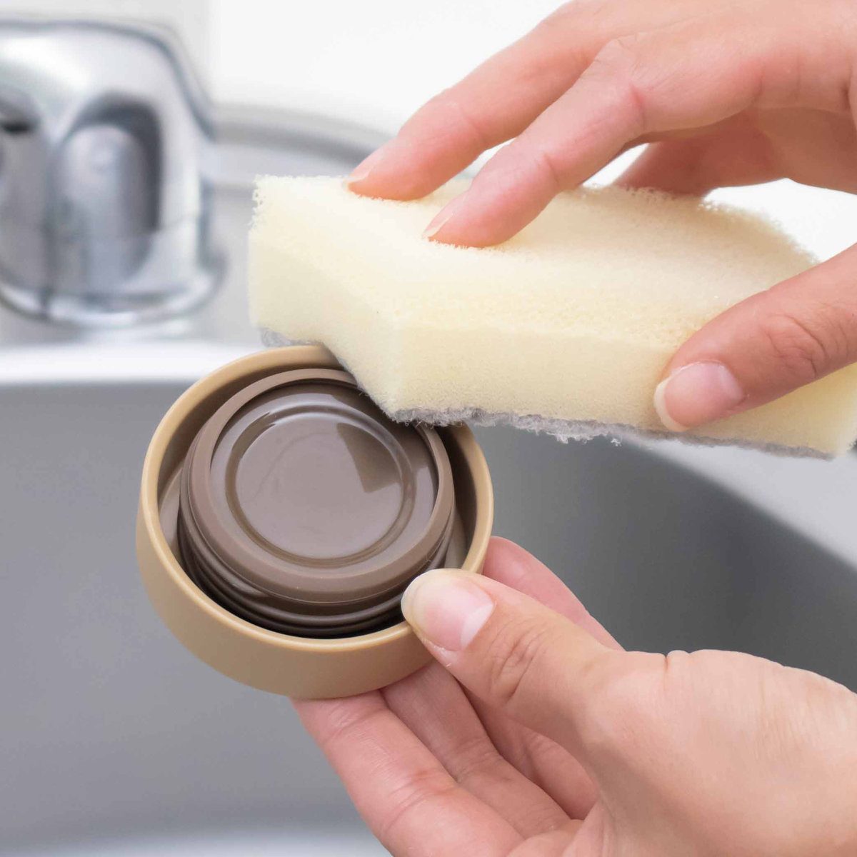 タイガー魔法瓶 タイガー 水筒 500ml 真空断熱ボトル スクリューマグ