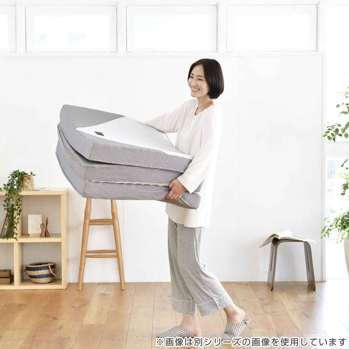 rakura 西川 三つ折りマットレス ダブル RAKURA 体圧分散 （ ニシカワ ウレタン 三つ折り カバー洗濯可 寝具 健康サポート ...