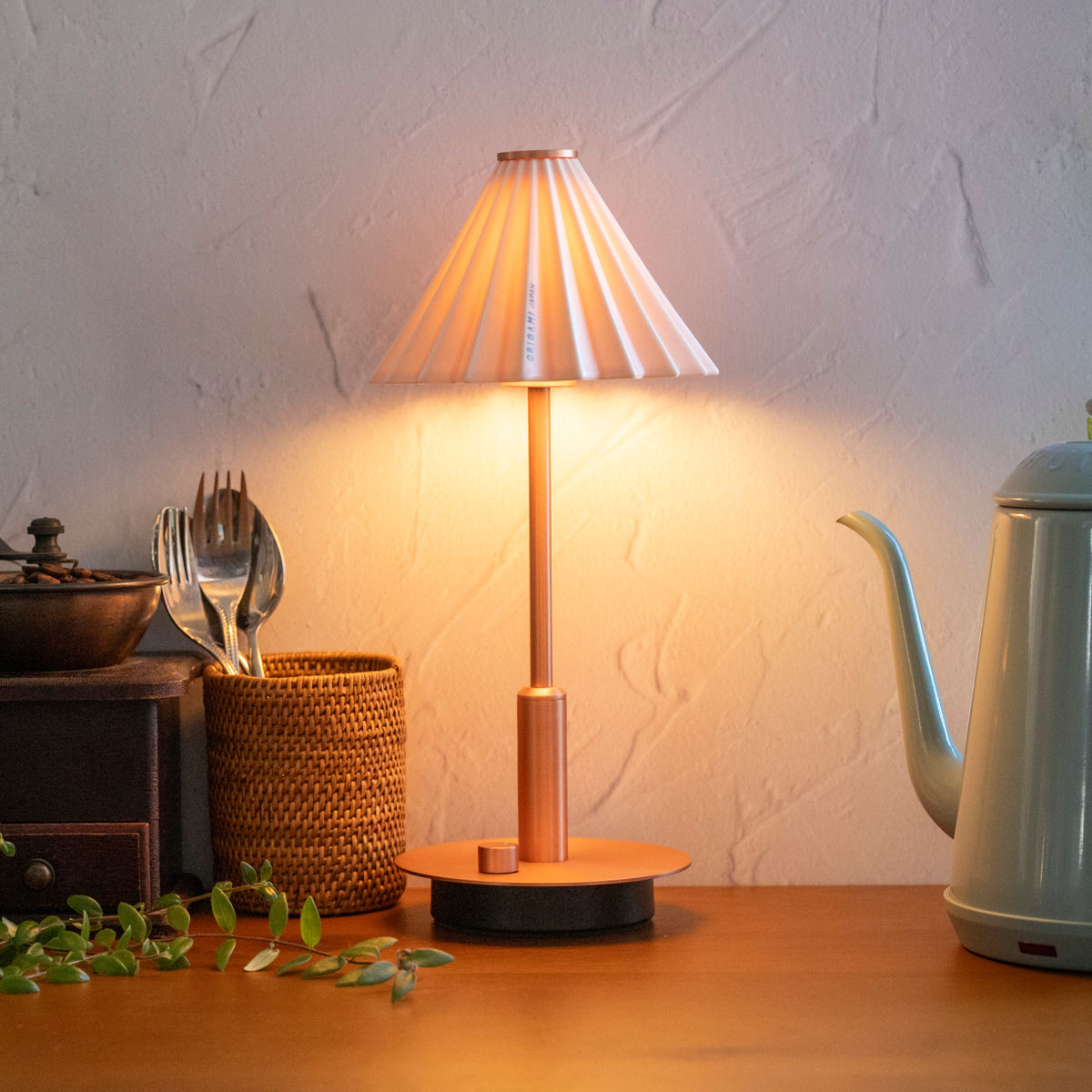 テーブルライト LED電球付き 無段階調光 USB充電 ORIGAMI LAMP