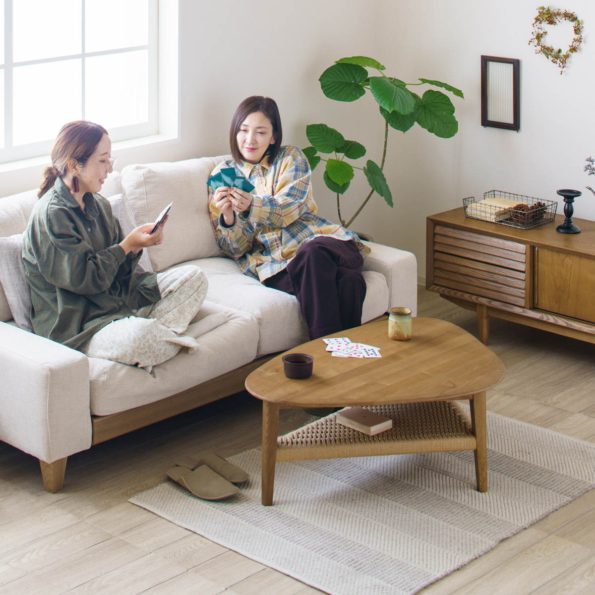 リビングテーブル 幅100cm 棚付き 北欧風 ペーパーコード コルミオ