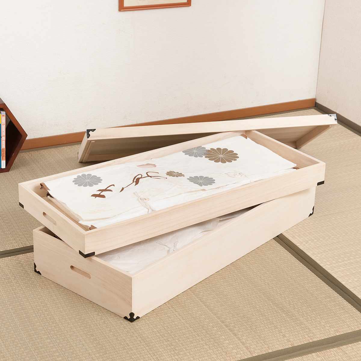 桐 衣装ケース 幅91cm 2段 高さ25cm 衣裳箱 隅金具付 天然木 完成品