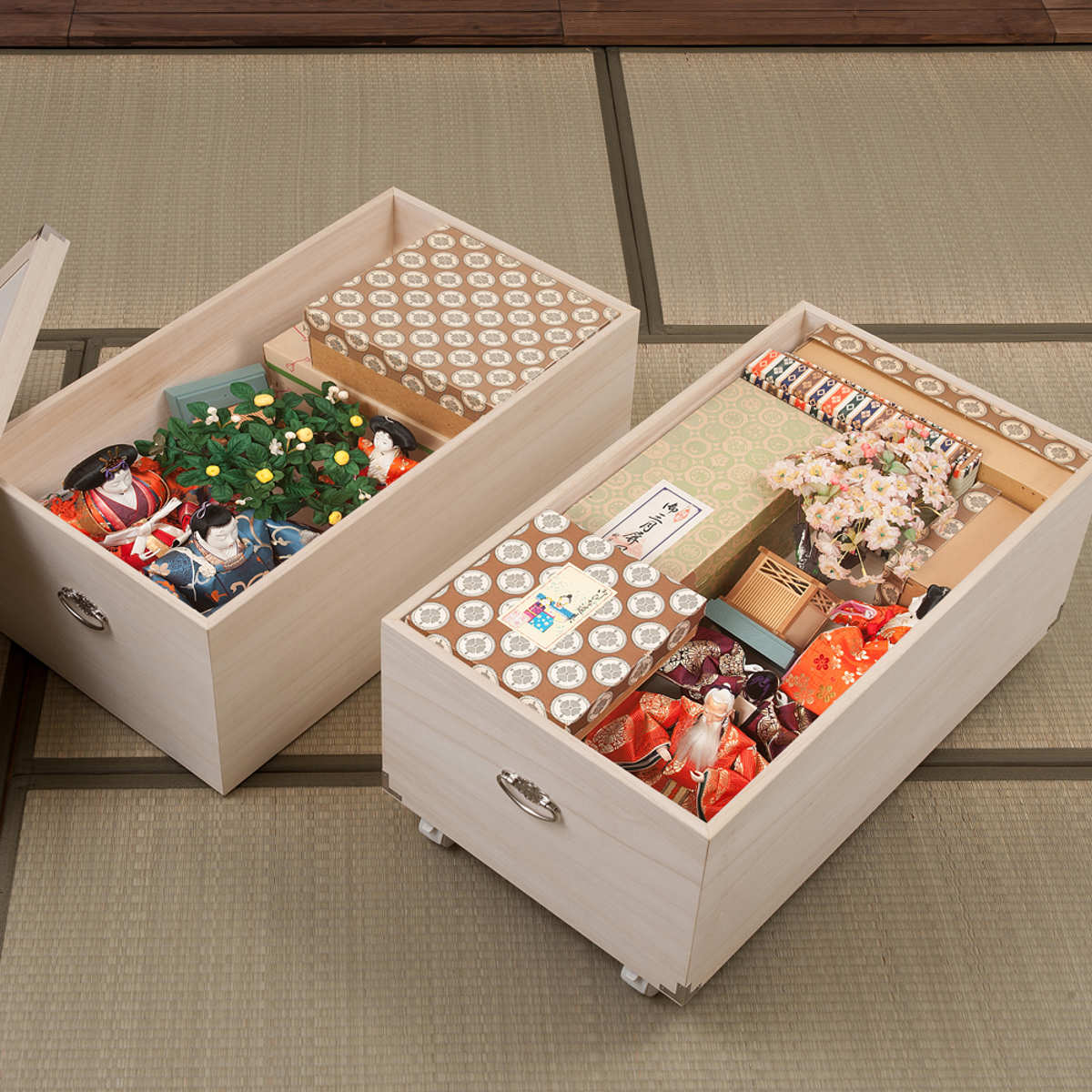 桐衣装箱 2段 日本製 ひな人形ケース 竹炭シート入り 高さ63.5cm