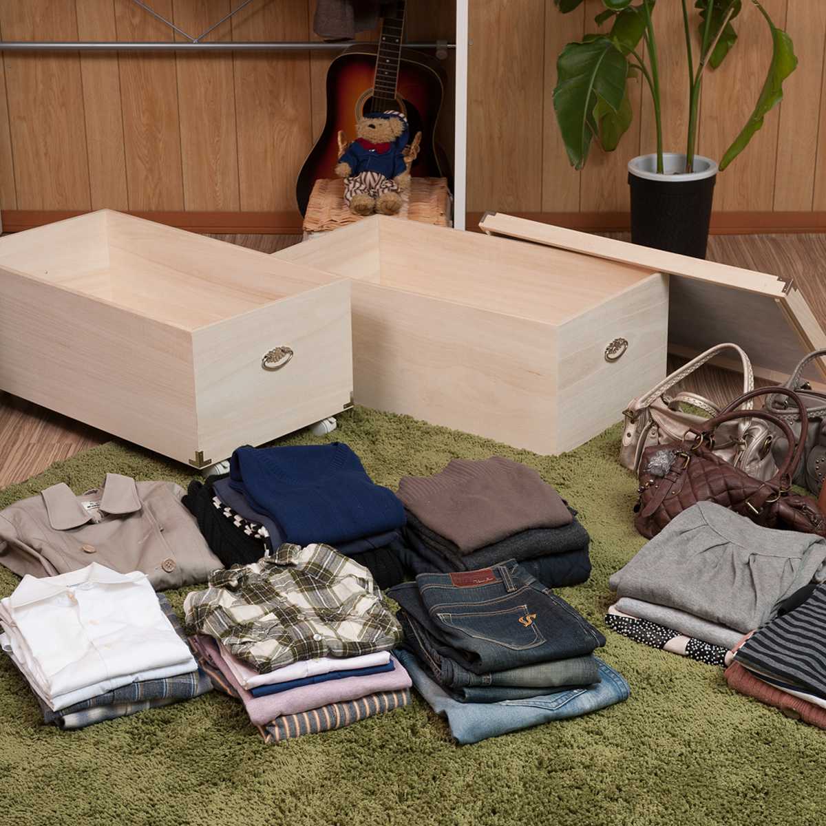 桐衣装箱 2段 日本製 ひな人形ケース 竹炭シート入り 高さ63.5cm