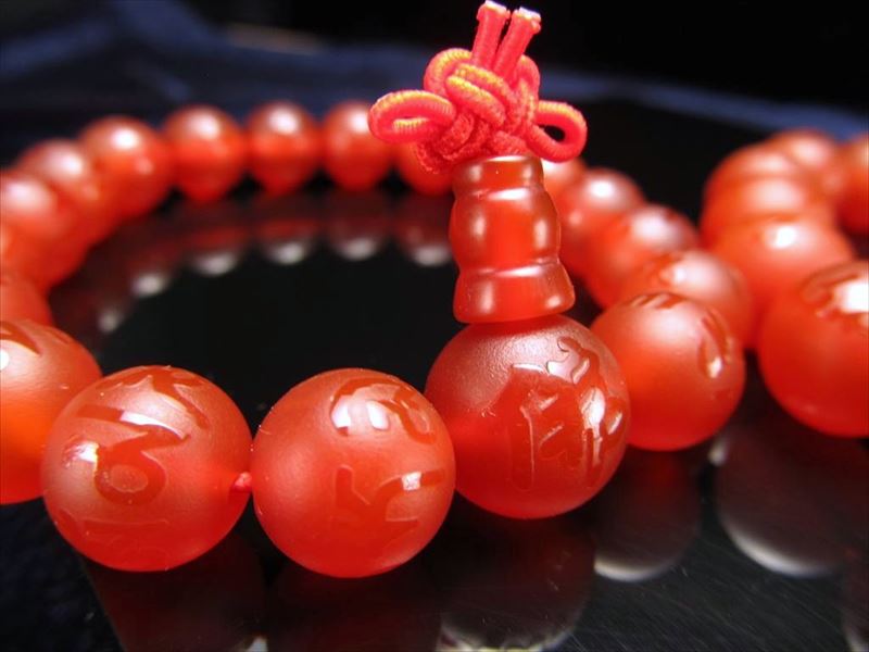 【一点限り】紅玉髄八吉祥財神梵字バングル ※ 20年以上前に作られたもの 一点限り】紅玉髄八吉祥財神梵字バングル ※ 20年以上前に作られたもの