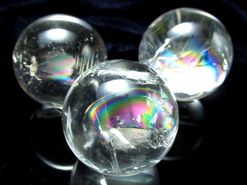 無垢水晶（穴無し水晶） 超透明クリア水晶サイズ10ミリ内径17cm 無垢水晶（穴無し水晶） 超透明クリア水晶サイズ10ミリ内径17cm