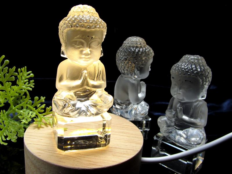 極上品　観音水晶　置物　約12cm 楽天市場】【ポイント10倍 エントリーで】【縁起物】水晶-千手観音菩薩