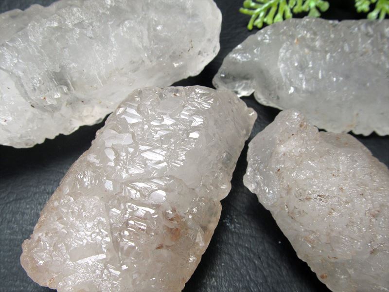 ヒマラヤ水晶 アイスクリスタル(ニルヴァーナクォーツ) 原石 重さ 40g
