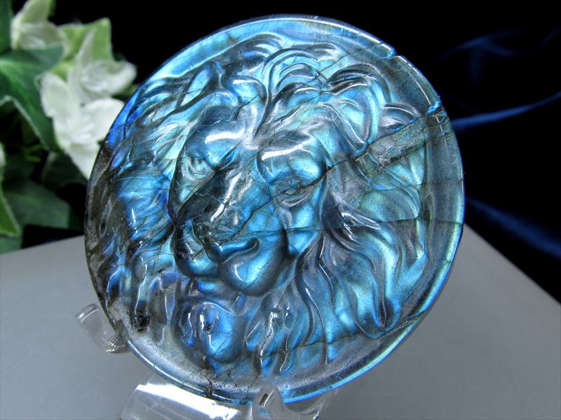 鮮やかシラー ラブラドライト ライオン 彫刻置物 1個売り 重さ約35g