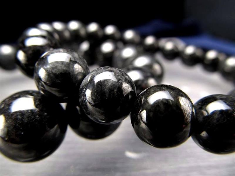 良好品質 ブラックジェイド 黒翡翠 /硬玉 ブレスレット 6mm×32珠前後