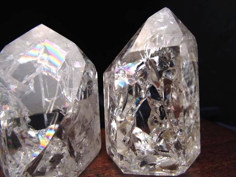 レインボー クラック 水晶 ポイント 約100g-110g 幸運 ポジティブ