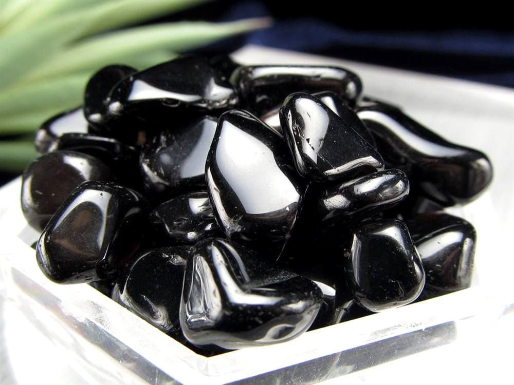 5Aランクの極上品質 黒水晶 モリオン 中粒 さざれ 約200g 粒約5mm-15mm