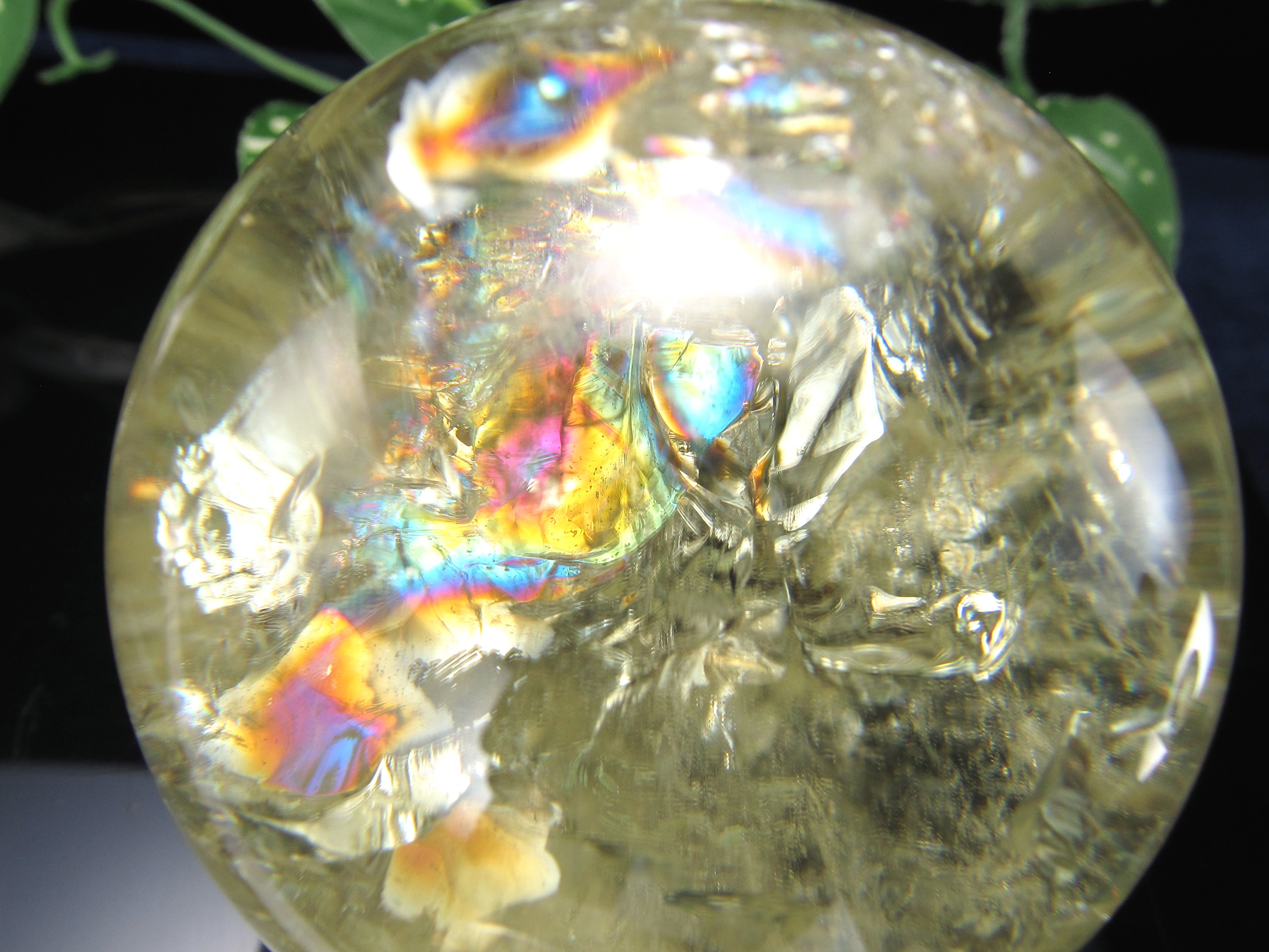 超透明 5A 虹入り シトリン 丸玉 台座付き 直径約55mm 重さ225g 透明感