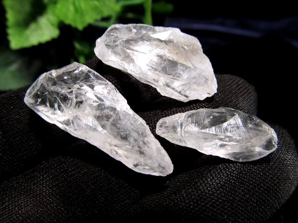 南インド産 サチャロカクォーツ 水晶 原石 激レア 産出量ごく僅かの希少石 サチャロカクォーツ原石 Sサイズ