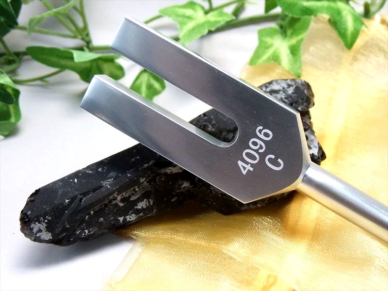 魔除けの音色 モリオン 黒水晶結晶 ポイント付 クリスタルチューナー