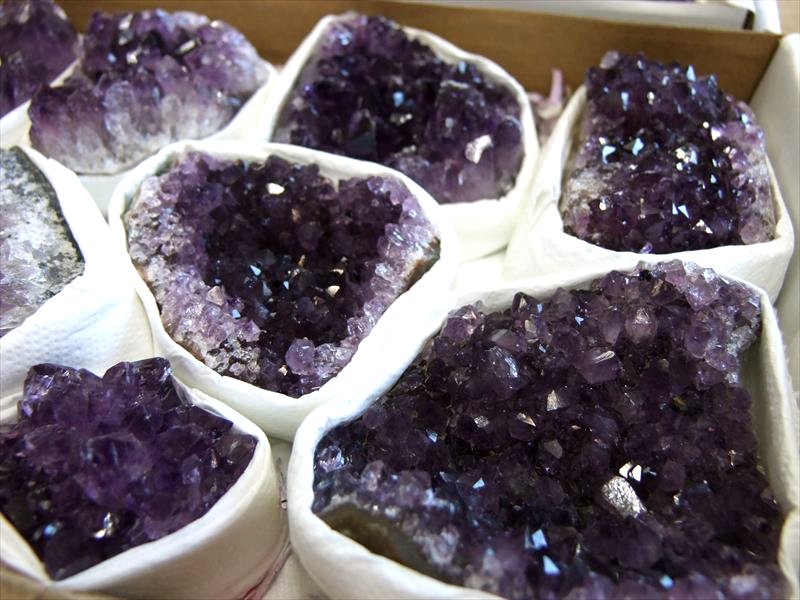限定10箱 濃厚ウルグアイ産お得セット 4A アメジスト クラスター