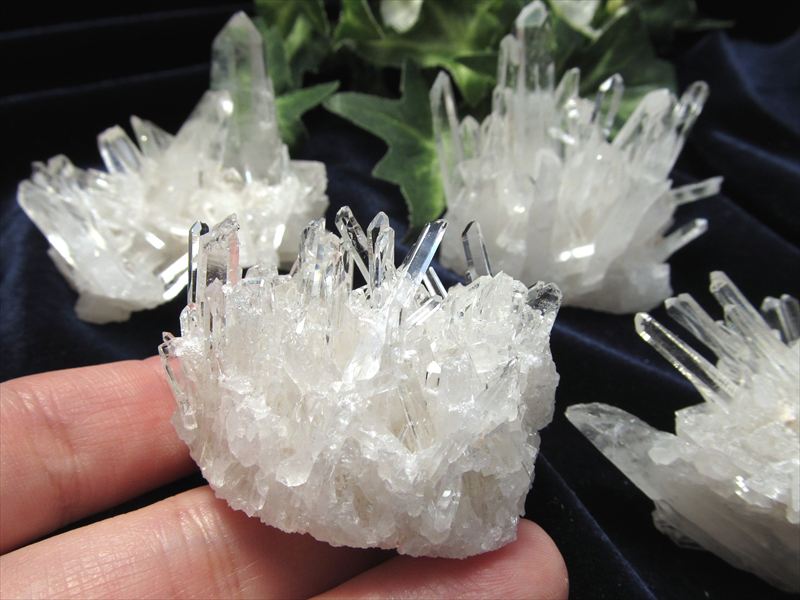 5A 四川省産 水晶クラスター原石 1個売り 重さ約30g-40g 超透明結晶 超