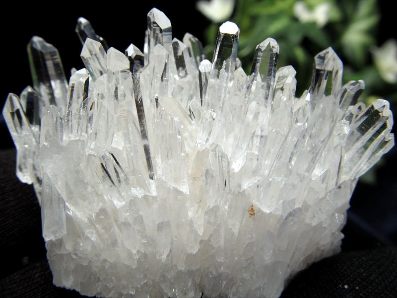 針水晶クラスター ☆超人気！キラキラ針水晶クラスター☆ロマンチックなデザイン☆無数の