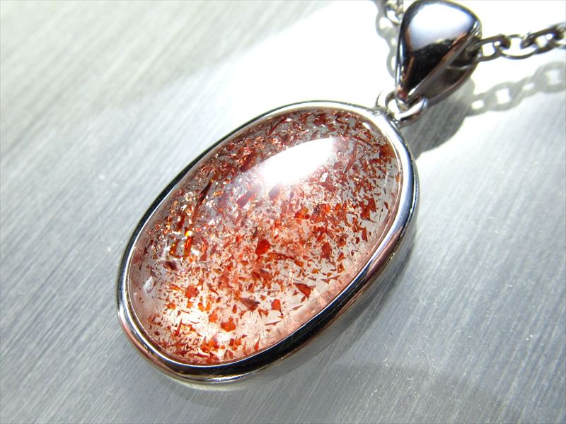 ストロベリーファントムクォーツ　クラスター　自立　ファイヤークォーツ　苺水晶⑥ ストロベリーファントムクォーツ クラスター 自立 ファイヤークォーツ