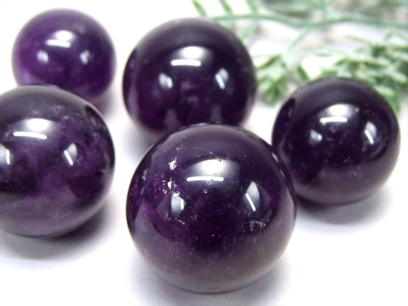 高透明 綺麗☆美極濃紫 アメジスト 丸玉 4個セット 台座付き これぞ ウルグアイ 濃紫 アメジスト 丸玉 1個売り 直径約22mm-24mm