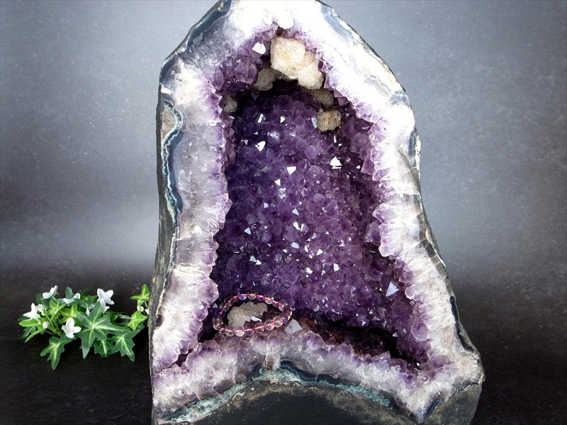 アメジストドーム　重さ2.7kg 最終値下げ t611-10185_1.jpg