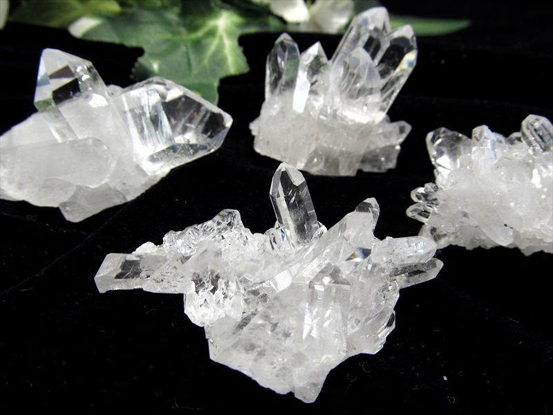 大特価 4A+ トマス産 超透明水晶 クラスター SSサイズ 1個売り 4cm×4cm