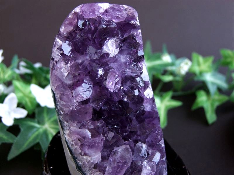 アメジスト クラスター 台座付 約3.1kg 紫水晶 原石 パワーストーン 鉱物 台座付き 3A アメジスト 紫水晶 クラスター スタンドタイプ 重さ450g