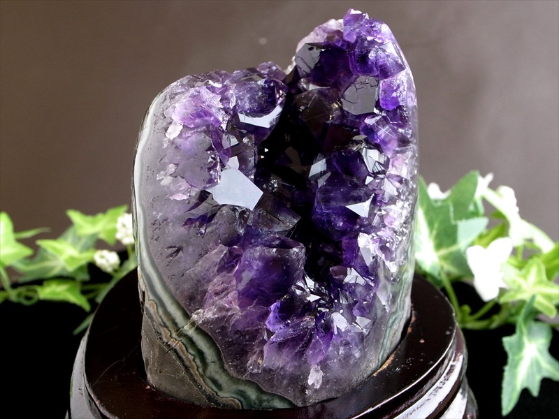 濃い紫 5A アメジスト クラスター スタンドタイプ 高さ120mm 重さ685g