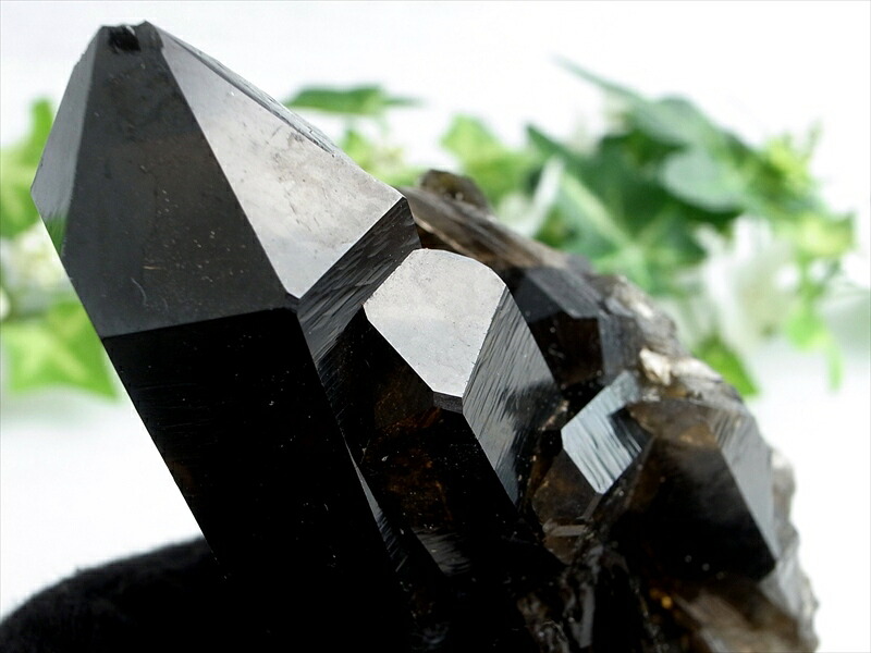 天然の黒光り 天然 黒水晶 モリオン クラスター原石 重さ272g 最大幅約