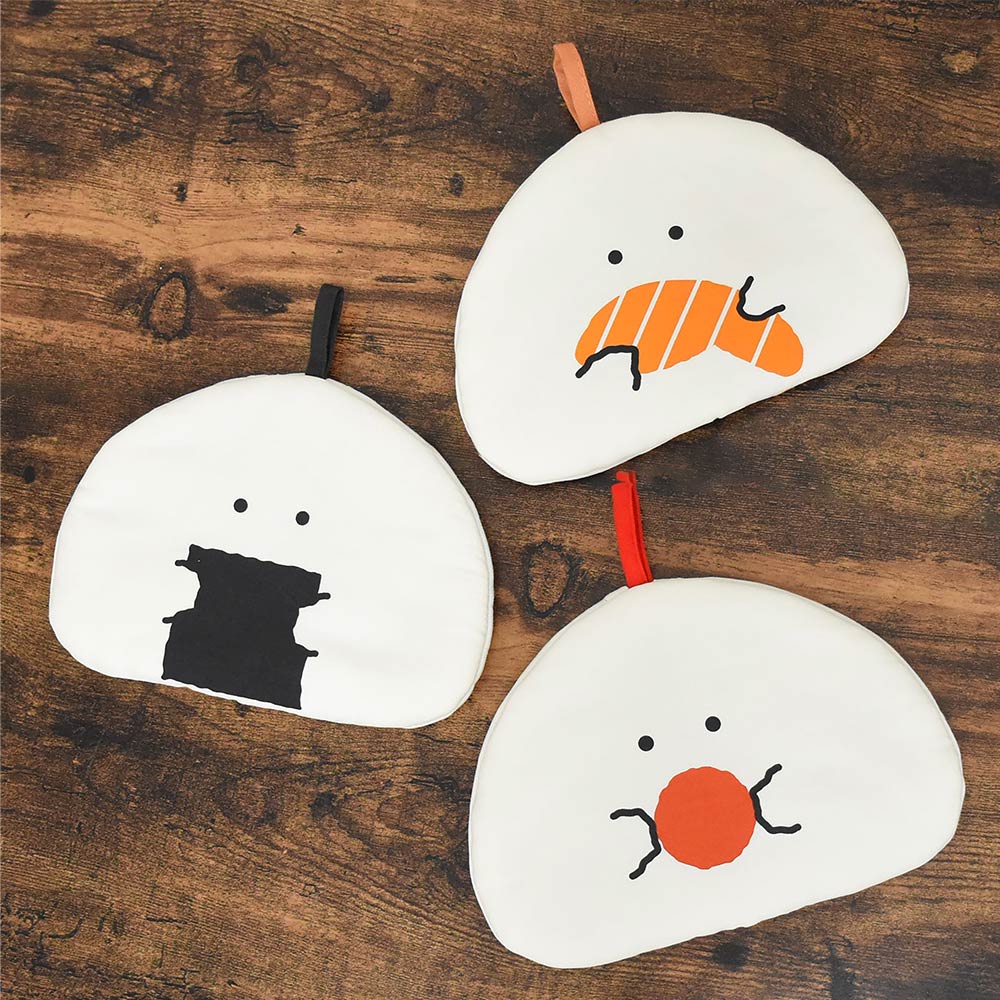 ループ付でひっかけ収納も出来ます