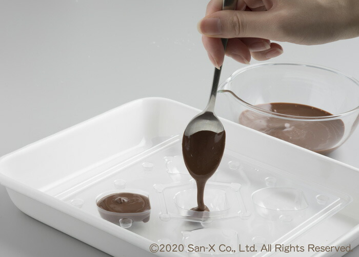 貝印 すみっコぐらし 立体チョコ型（しろくま、ぺんぎん?、とんかつ