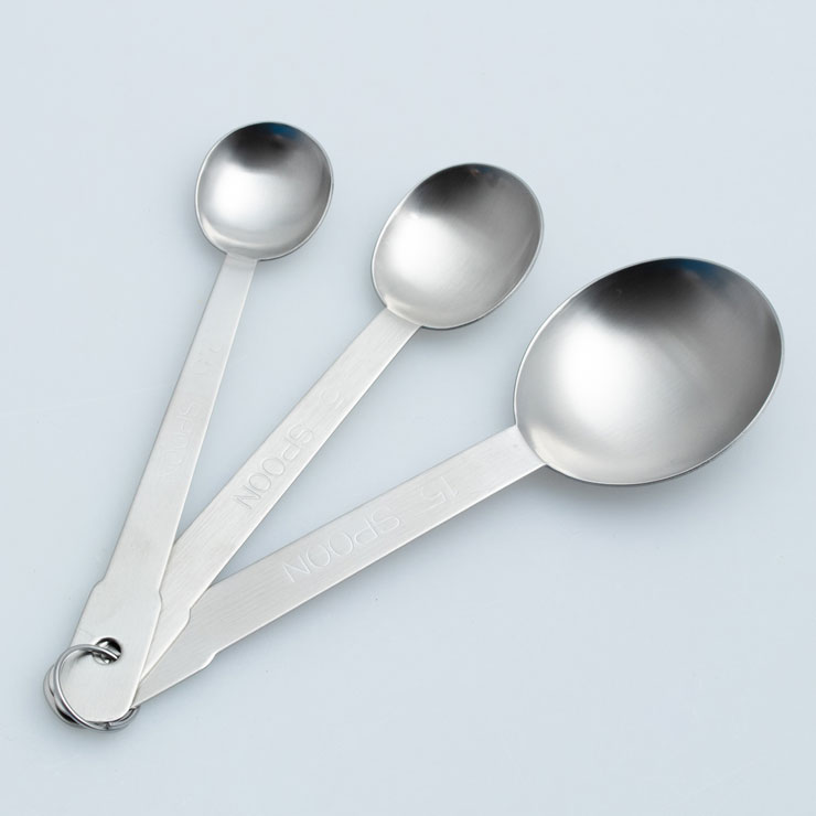 お菓子作りのレシピに多い、大さじ（15cc）、小さじ（5cc）、1/2小さじ(2.5cc)の 3本セット