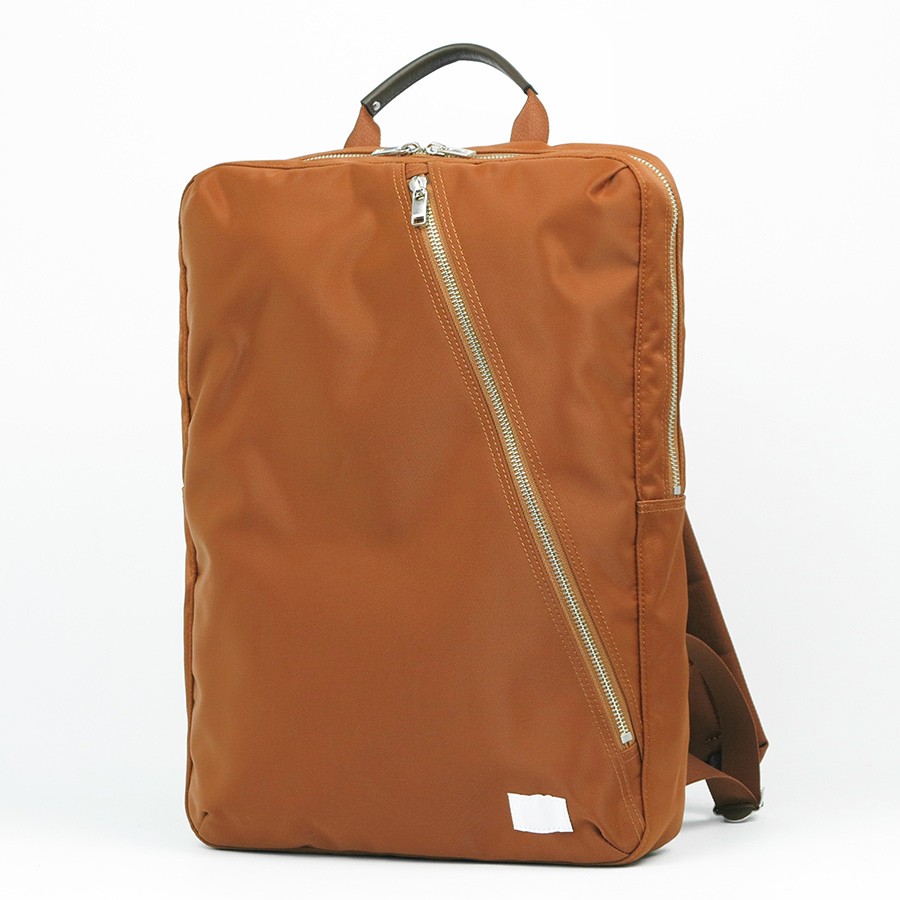 未使用品✨PORTERポーター　リフトデイパック　ネイビー定価4.4万　現行品 PORTER ポーター リフト デイパック 822-05439 吉田カバン B4