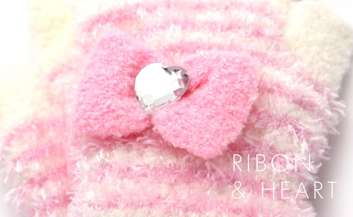 ハート型のラインストーンの画像