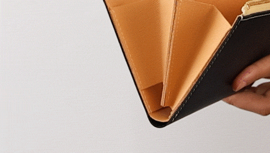 長財布のGIFアニメ