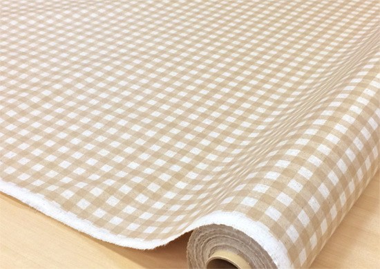 型染め　テーブルクロス+ ラタンバッグ　おまとめ専用 ラミネート 生地 チェックと水玉 綿麻リバーシブル 布 ドット ベージュ