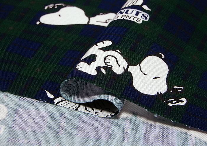 SNOOPY 生地 スヌーピー オックス キャラクター 赤 緑 布 綿