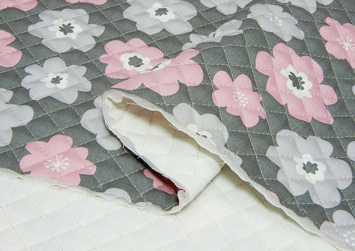 キルティング生地 布 花柄 キルト 北欧風 グレー 緑 ピンク 系 108cm幅