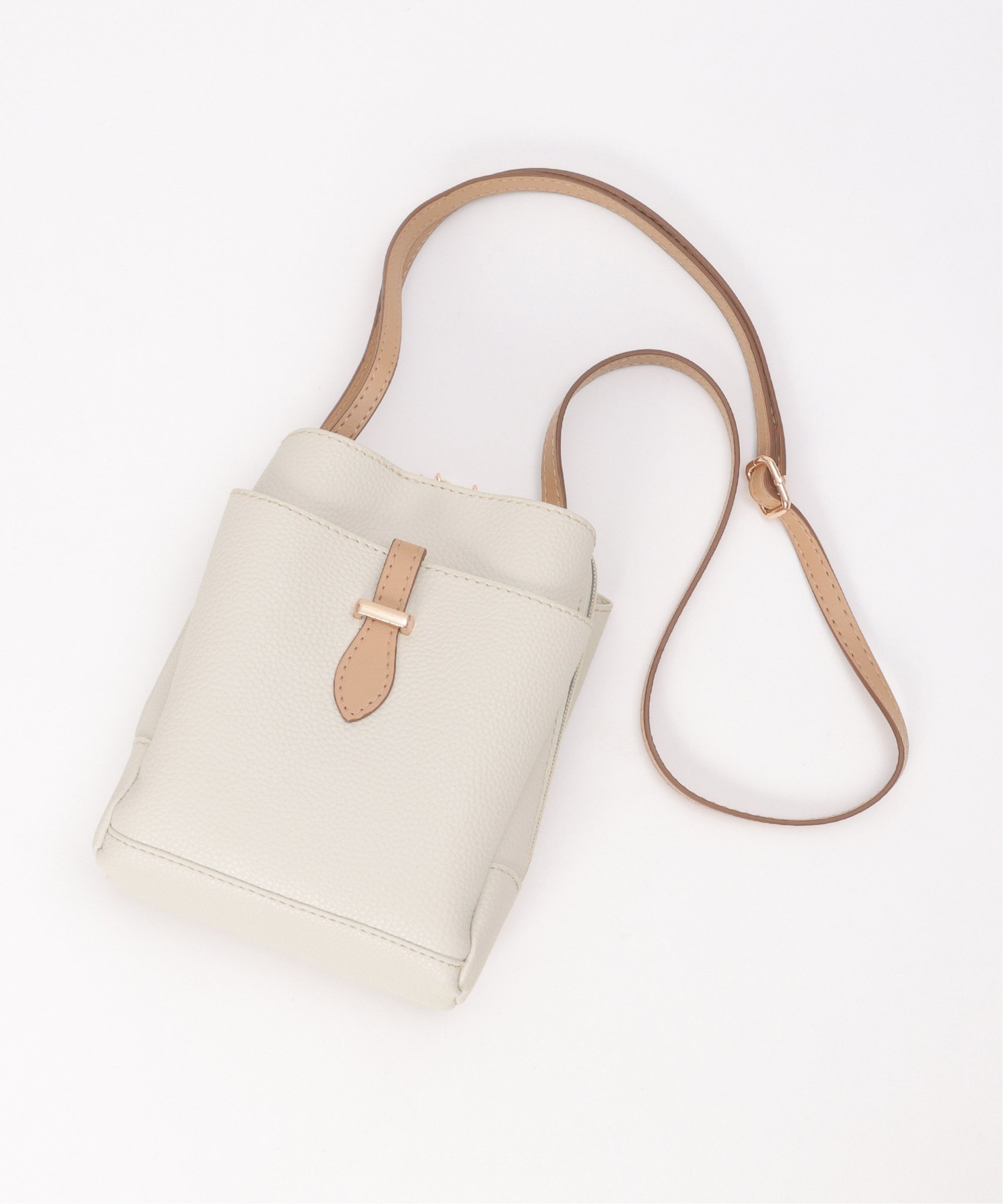 ikka（イッカ） 三層ミニショルダーバッグ : COX-ONLINE SHOP ヤフー店
