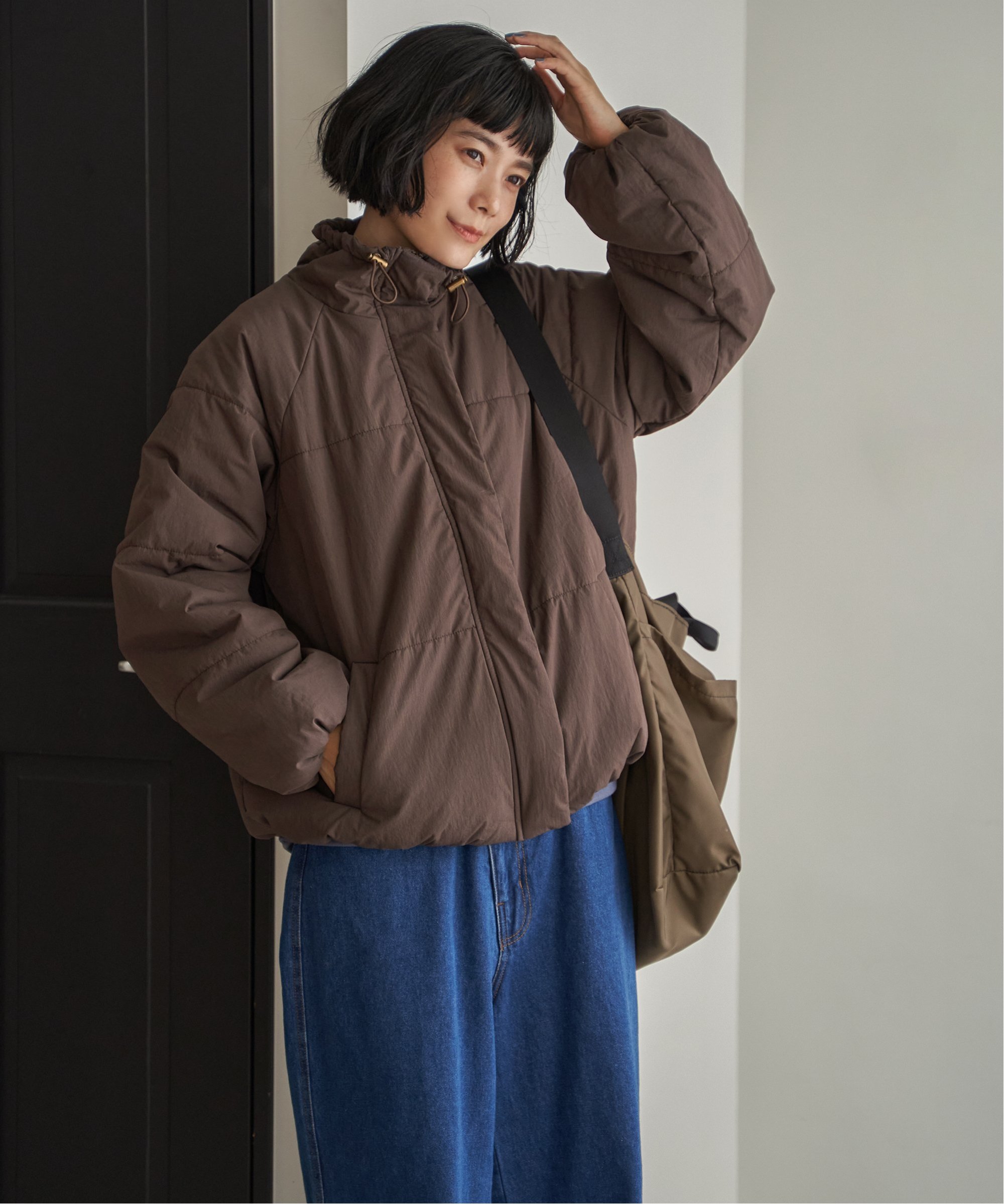 LBC（エルビーシー） 【インフルエンサー着用】スタンドネック