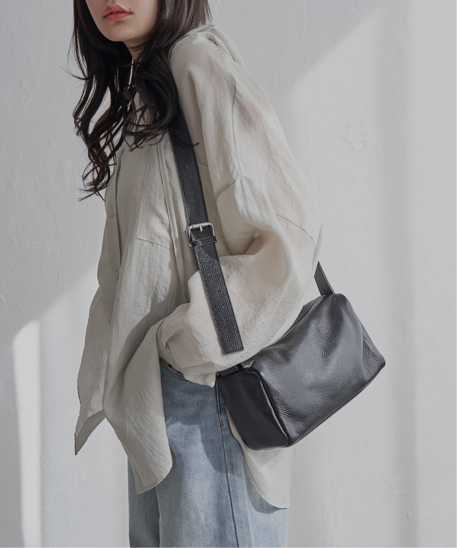 【sweet web掲載】COOCO シュリンクレザースクエアショルダーバッグ