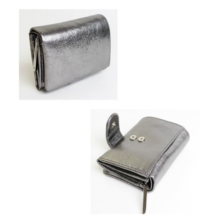 ikot シルバー本革 折財布 美品♡ ikot（イコット） レディース 財布 二つ折り財布 牛革 本革 折財布