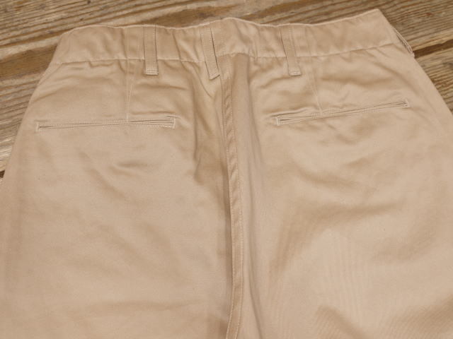 バズリクソンズ　チノパン オリジナル　ベージュ Lot No. BR40025 / BUZZ RICKSON'S ORIGINAL SPEC. CHINOS (ONE