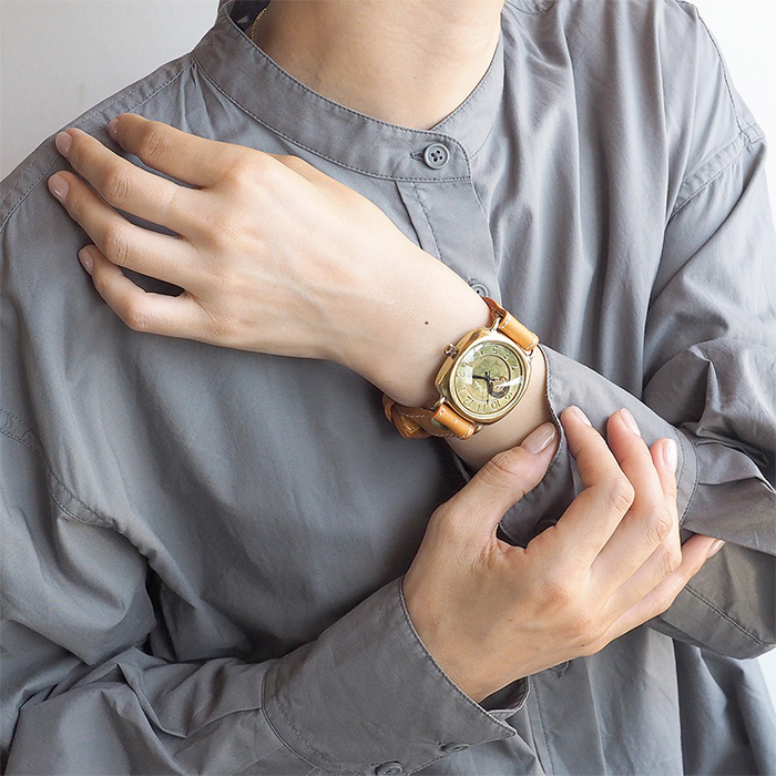 機械式 手巻き腕時計 オープンハート クッションケース 38mm アラビア 