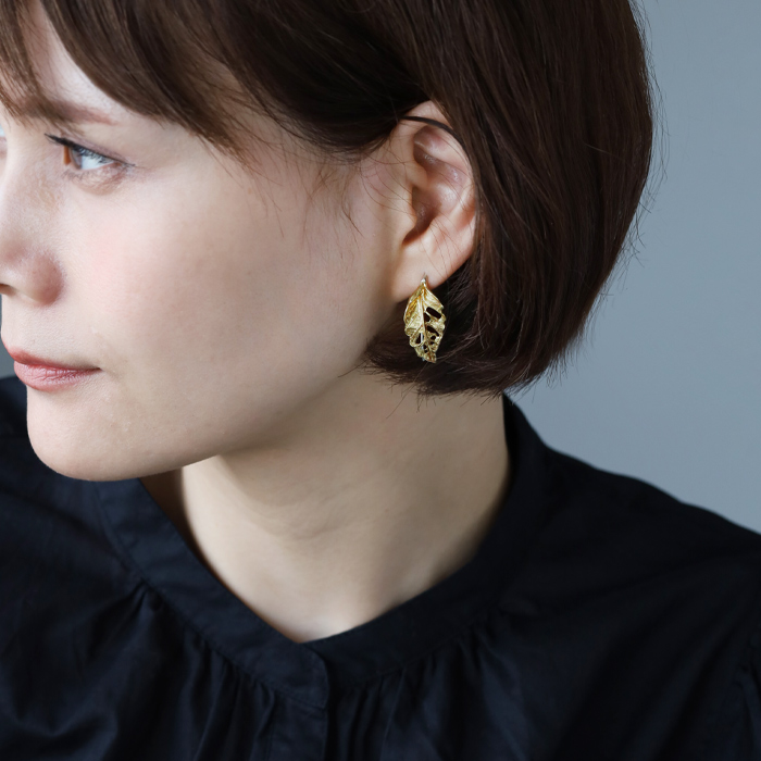 Lano(ラノ) 手作りアクセサリー リーフ フックピアス 真鍮 2個セット