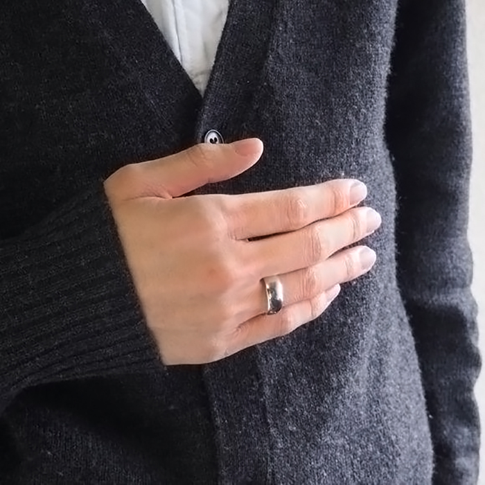 moge(モゲ) シルバーアクセサリー 同じ月を見てた―ウサギ― シルバー