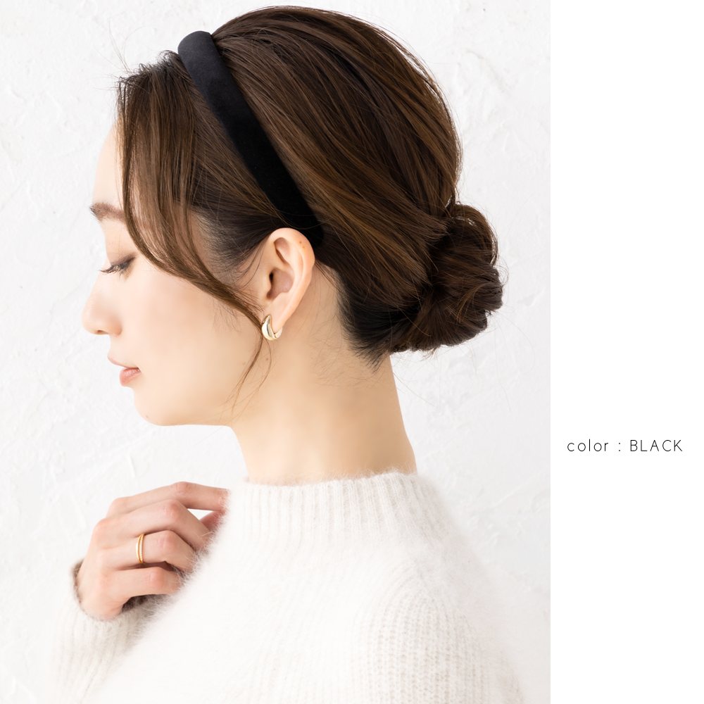 1週間限定値段 Chanel 黒 ベロア ヘアバンド 1週間限定値段 Chanel 黒 ベロア ヘアバンド