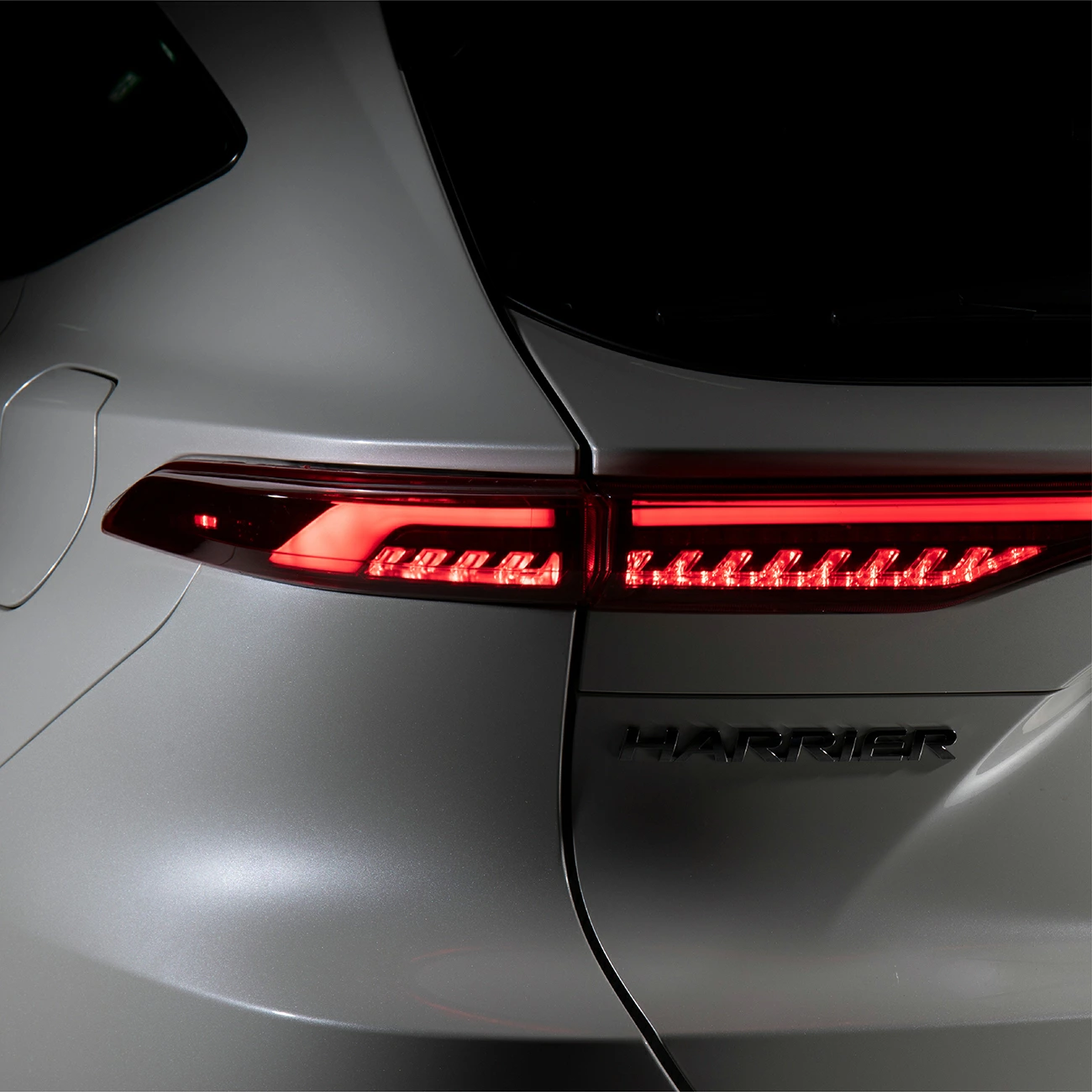ヴァレンティ（VALENTI） ジュエルLED テールランプ 上下セット REVO