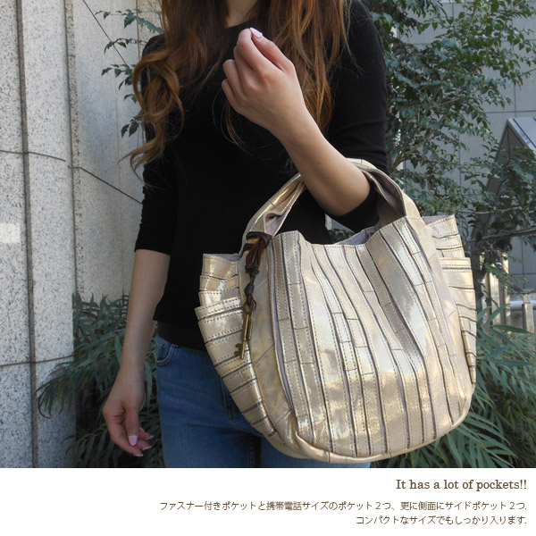 Trideep】キーチャーム付き牛革・山羊革サイドポケットトート